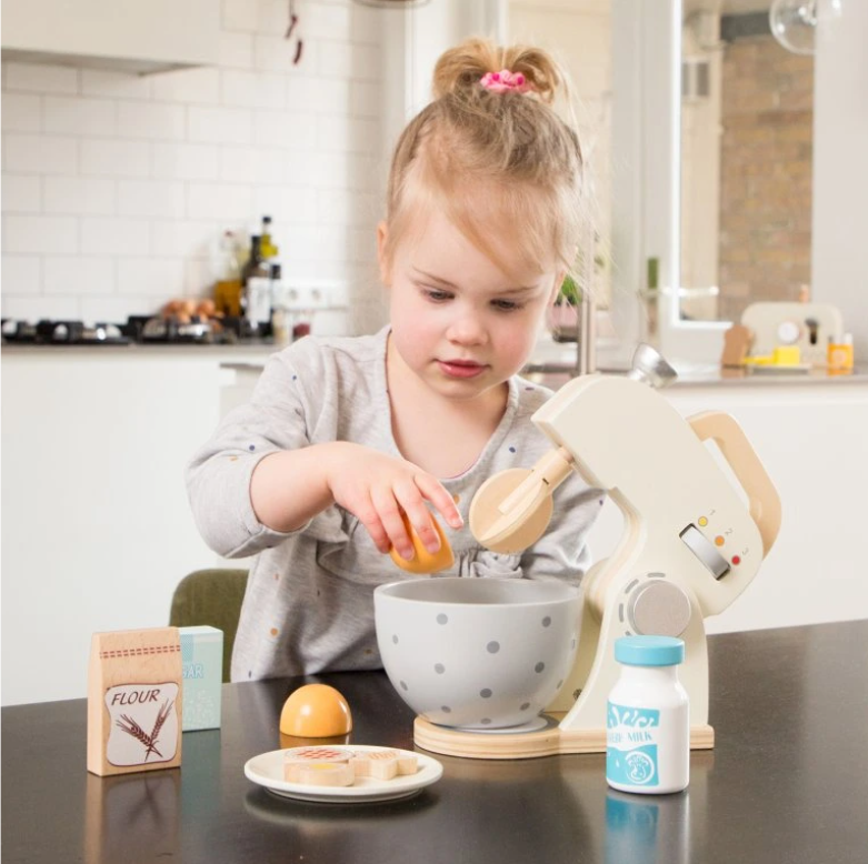 woet - Dřevěný kuchyňský robot